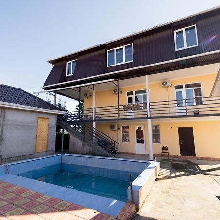 Гостевой Дом Akropol Sukhumi Exterior photo