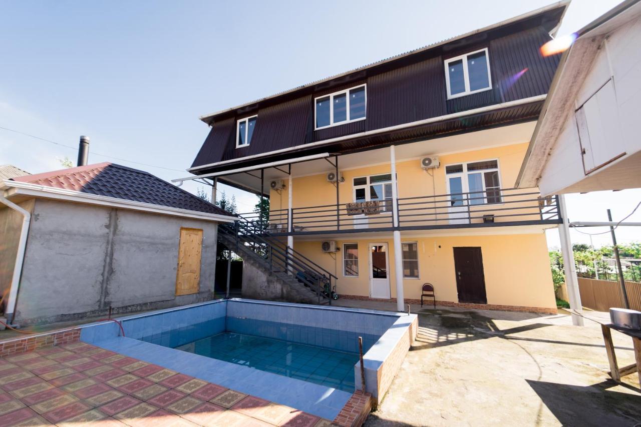 Гостевой Дом Akropol Sukhumi Exterior photo